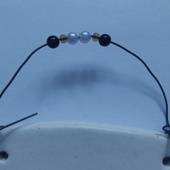 Vintage August Ceramic Cat Wall Plaque Sign Hanging Off White Beige USA Brown - Picture 5 of 15